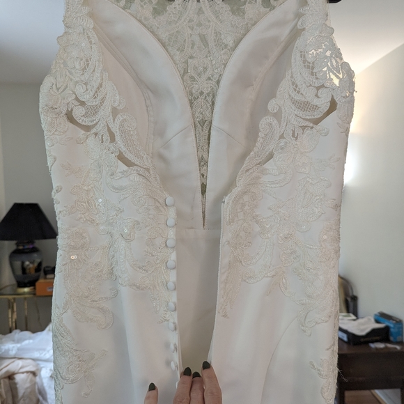 Stella York High Neck Wedding Gown -Size 10 (Sample) - Picture 8 of 8